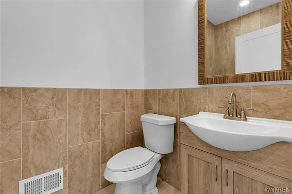 $699,900 | 23 Oxford Avenue, Buffalo, NY 14209