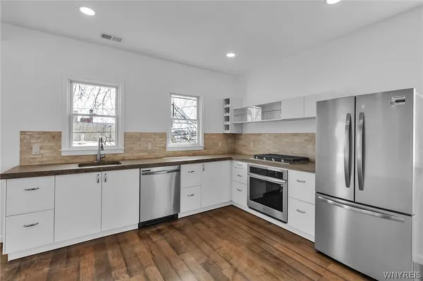 $699,900 | 23 Oxford Avenue, Buffalo, NY 14209