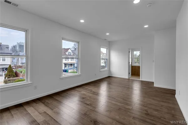 $699,900 | 23 Oxford Avenue, Buffalo, NY 14209