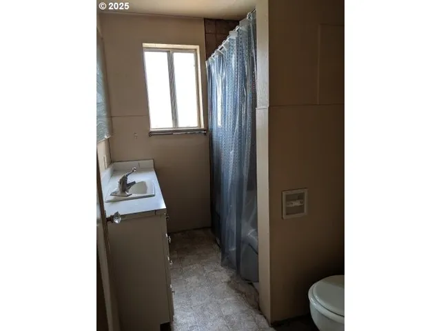 $229,000 | 1135 Detroit Street, Elgin, OR 97827