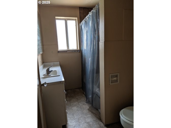 1135 Detroit Street Elgin, OR 97827 - Photo 16 of 26