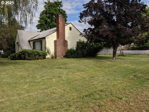 1135 Detroit Street Elgin, OR 97827 - Photo 3 of 26