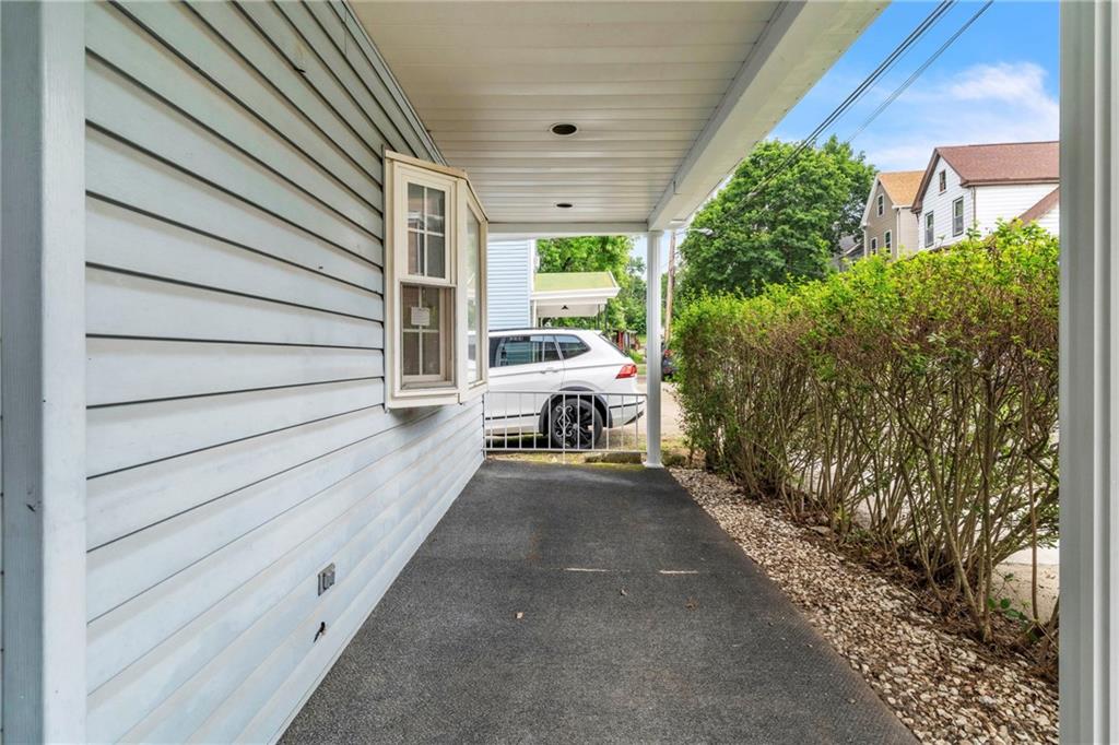530 Griffin Street Pittsburgh, PA 15211 - Photo 4 of 41 a view of entryway with a front door