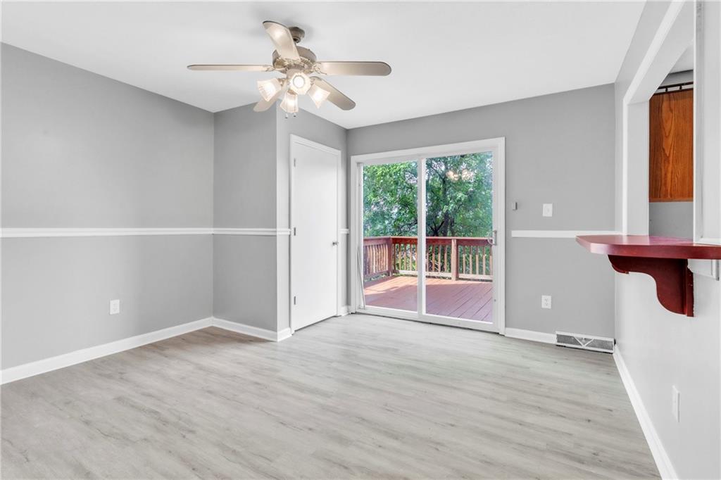 530 Griffin Street Pittsburgh, PA 15211 - Photo 9 of 41 a view of an empty room with a window
