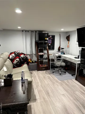 $4,200 | 10 Hillside Terrace, Amawalk, NY 10501