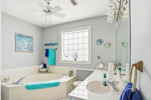$194,999 | 281 Broadmoor Street, Trinity, TX 75862