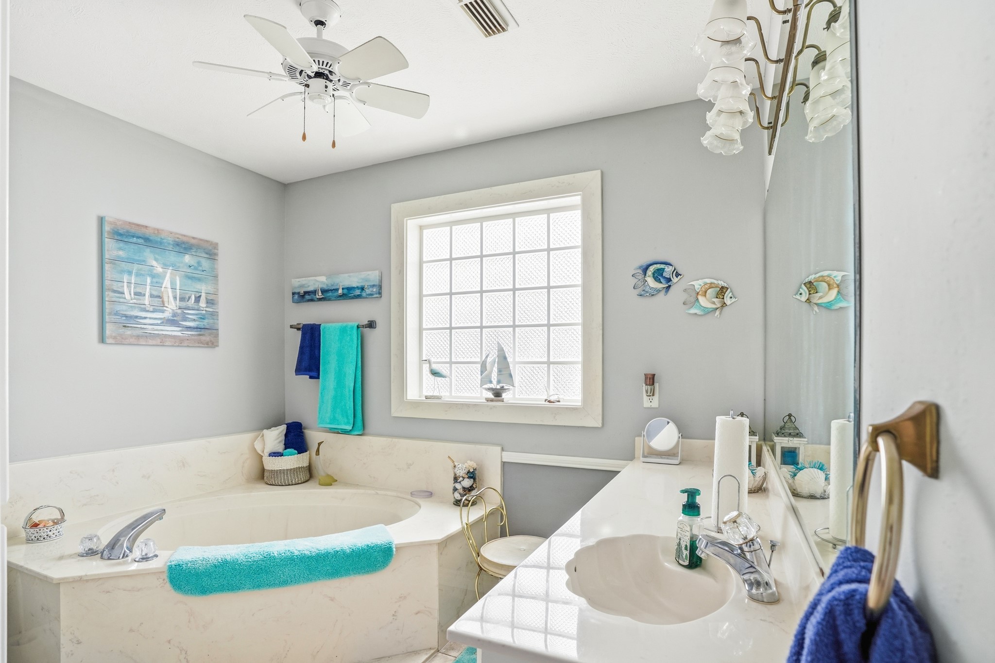 281 Broadmoor Street Trinity, TX 75862 - Photo 13 of 19 a bath room with a window