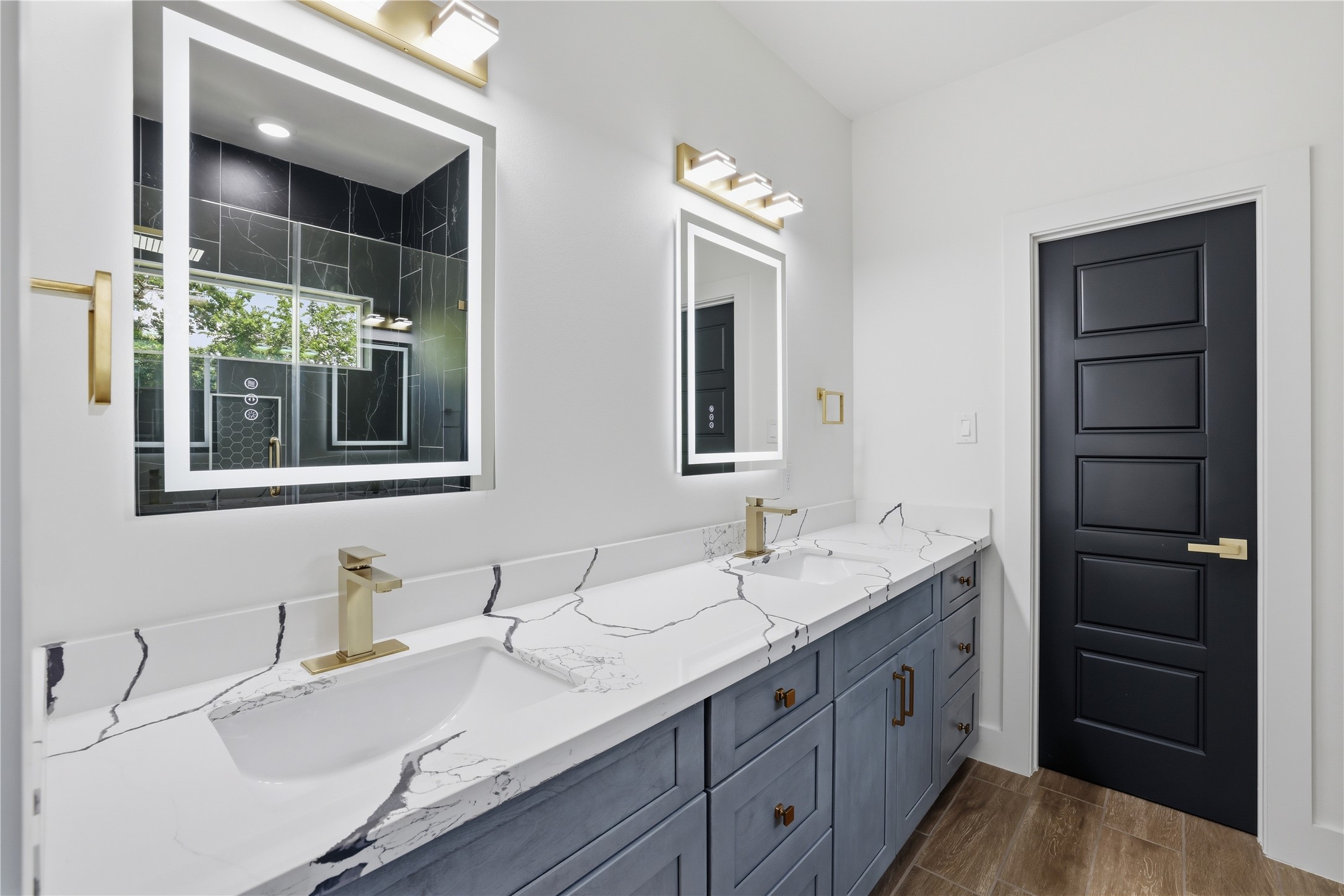 5515 Elm Spring Drive Houston, TX 77048 - Photo 9 of 35