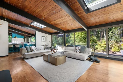 $2,200,000 | 127 Commerford Road, Concord, MA 01742