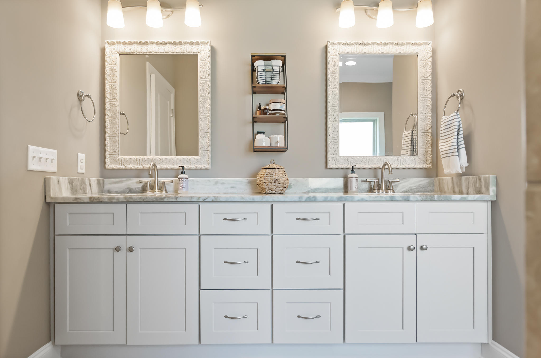 557 Live Oak Road Ringgold, GA 30736 - Photo 14 of 35 Master Bathroom