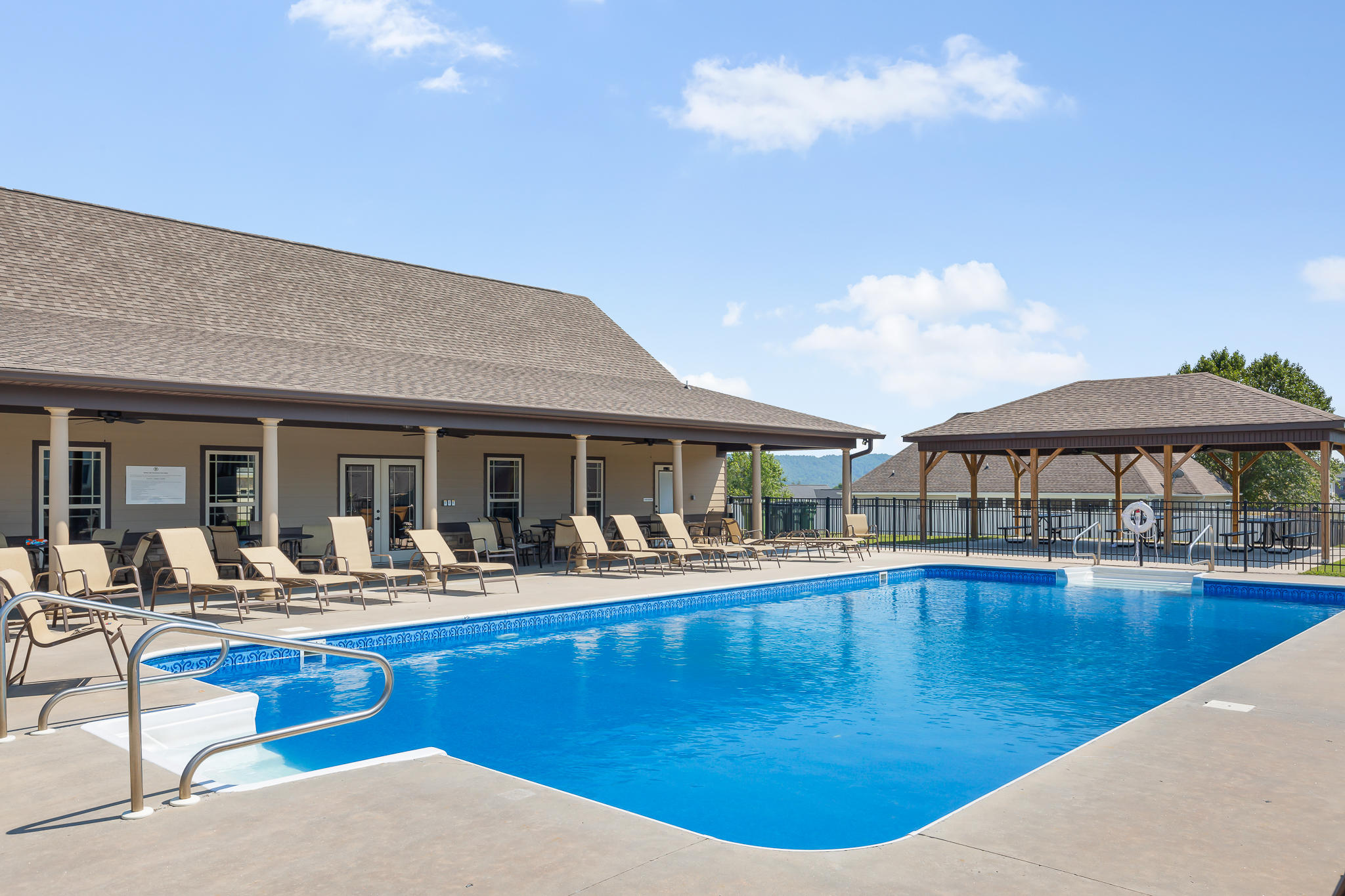 557 Live Oak Road Ringgold, GA 30736 - Photo 33 of 35 White Oak swimming pool