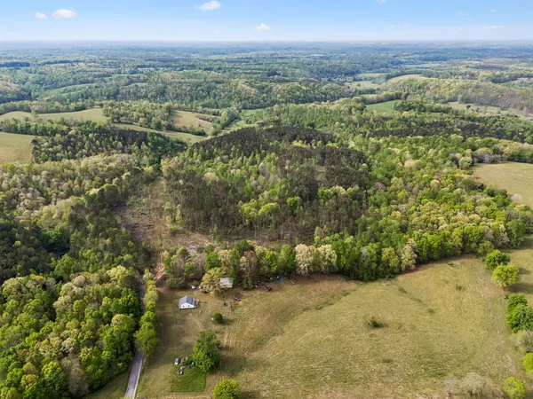 $481,120 | 1 Pleasant Ridge Road, Goodspring, TN 38460