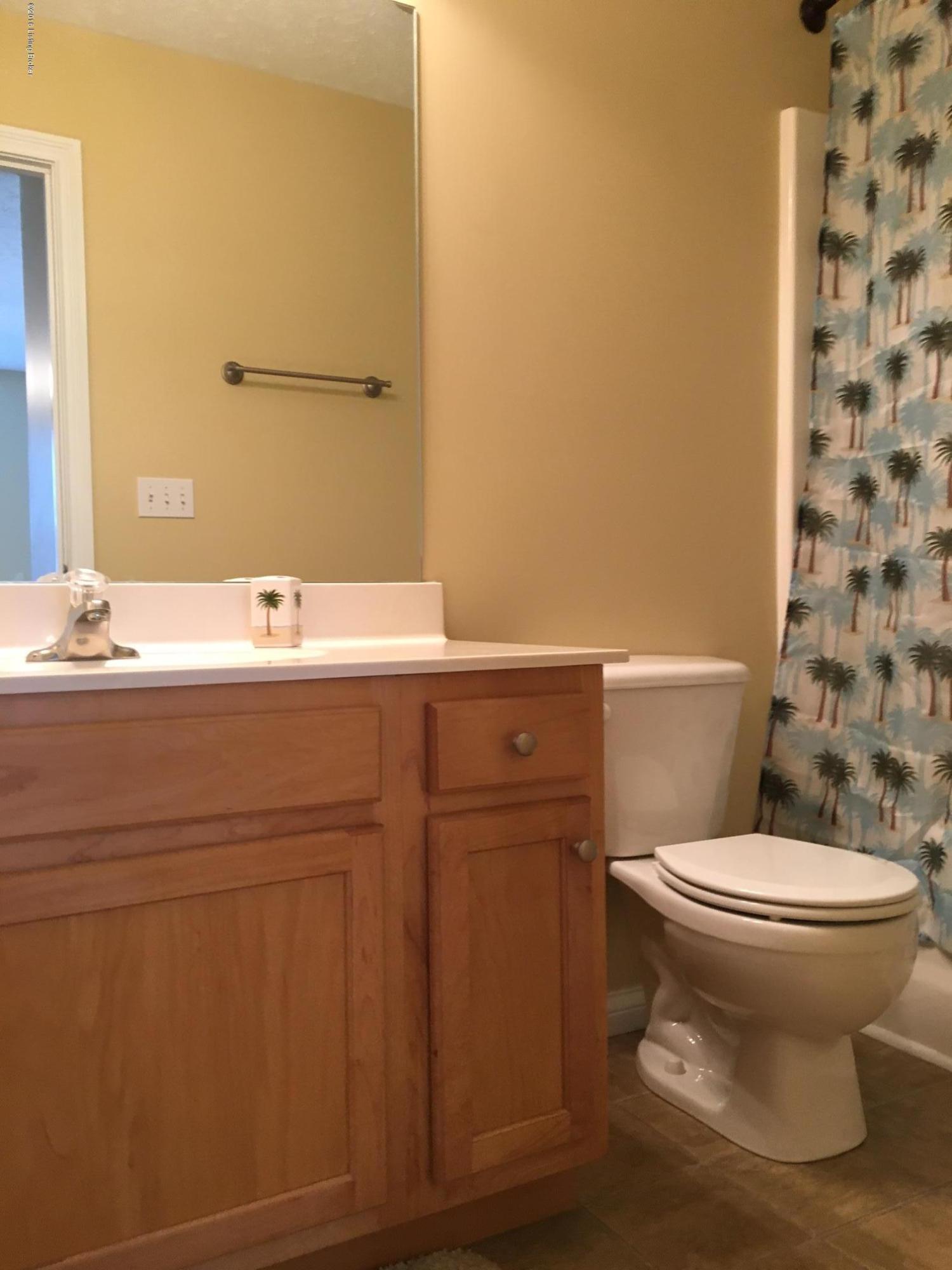 1857 South Boundary Road Radcliff, KY 40160 - Photo 20 of 34 Master Bath