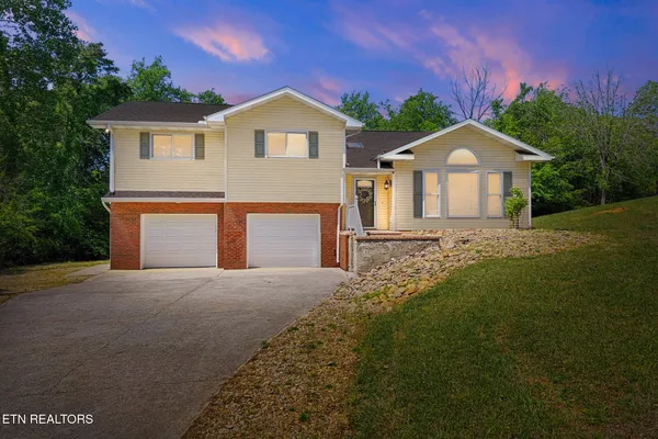 $515,000 | 3230 4 M Circle, Kodak, TN 37764