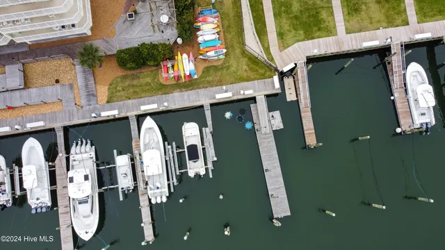 $400,000 | 100 Olde Towne Yacht Club Drive, Unit SLIP A19, Beaufort, NC 28516