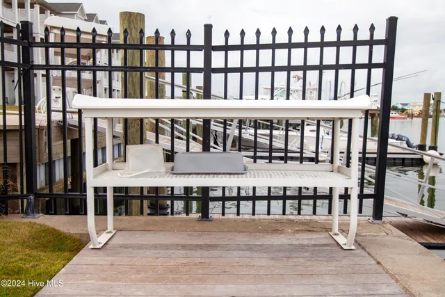 $400,000 | 100 Olde Towne Yacht Club Drive, Unit SLIP A19, Beaufort, NC 28516