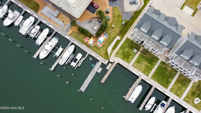 $400,000 | 100 Olde Towne Yacht Club Drive, Unit SLIP A19, Beaufort, NC 28516