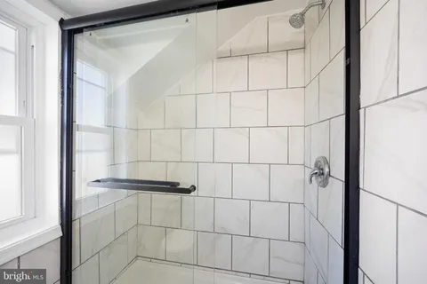 $299,000 | 19 West 37th Street, Wilmington, DE 19802