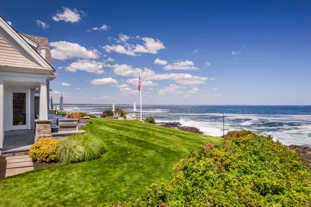 $6,750,000 | 113 Bald Head Cliff Road, York, ME 03902