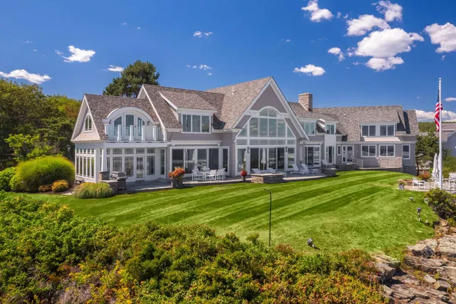 $6,750,000 | 113 Bald Head Cliff Road, York, ME 03902
