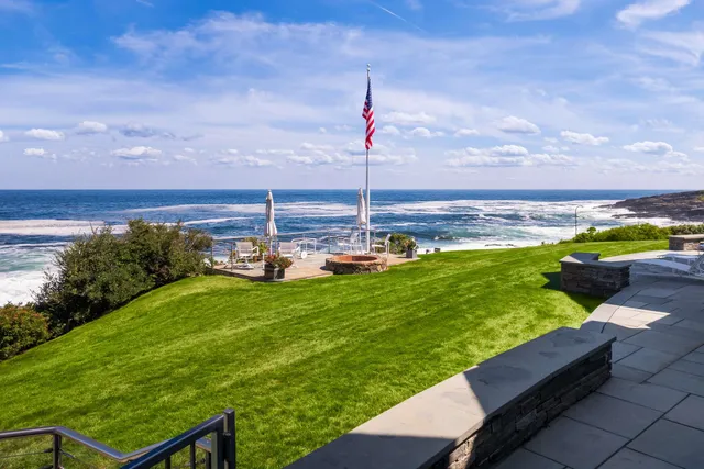 $6,750,000 | 113 Bald Head Cliff Road, York, ME 03902