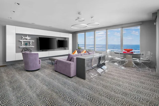 $6,750,000 | 113 Bald Head Cliff Road, York, ME 03902