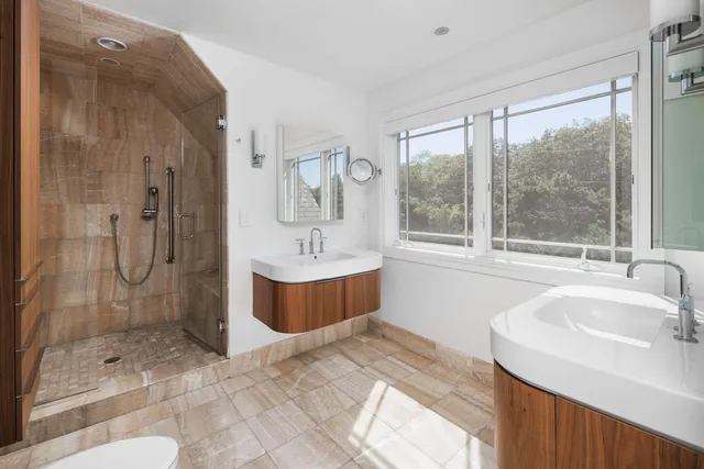 $6,750,000 | 113 Bald Head Cliff Road, York, ME 03902