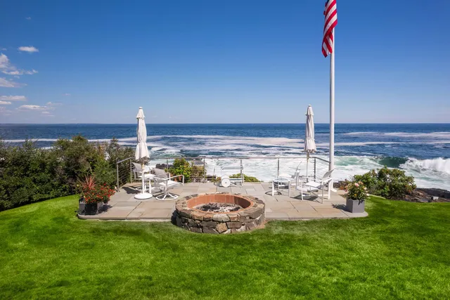 $6,750,000 | 113 Bald Head Cliff Road, York, ME 03902