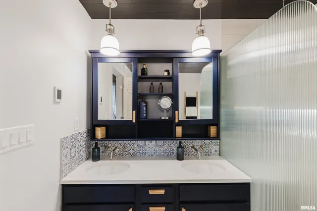 $407,000 | 1502 Nagel Drive, Marion, IL 62959