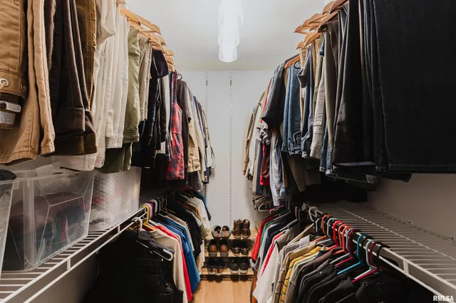 $407,000 | 1502 Nagel Drive, Marion, IL 62959