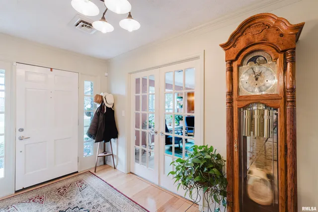 $407,000 | 1502 Nagel Drive, Marion, IL 62959