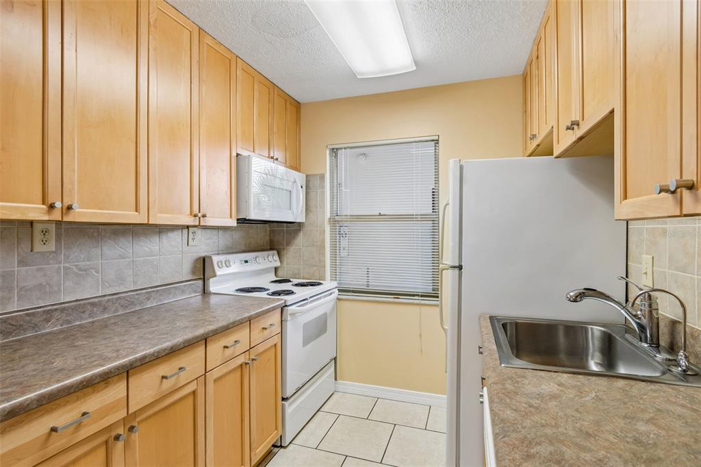 2438 Enterprise Road, Unit 25 Clearwater, FL 33763 - Photo 8 of 71