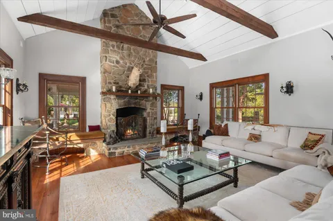 $5,425,000 | 1787 Light Horse Lane, Delaplane, VA 20144