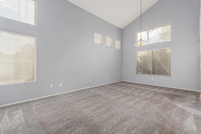 $574,999 | 390 South Elm Court, Gilbert, AZ 85296