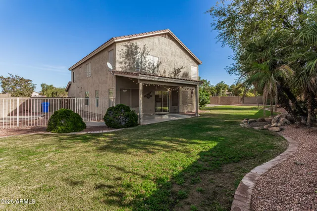 $574,999 | 390 South Elm Court, Gilbert, AZ 85296