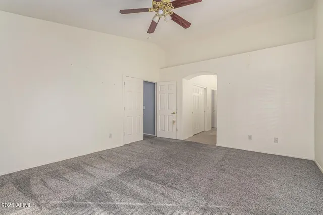 $574,999 | 390 South Elm Court, Gilbert, AZ 85296