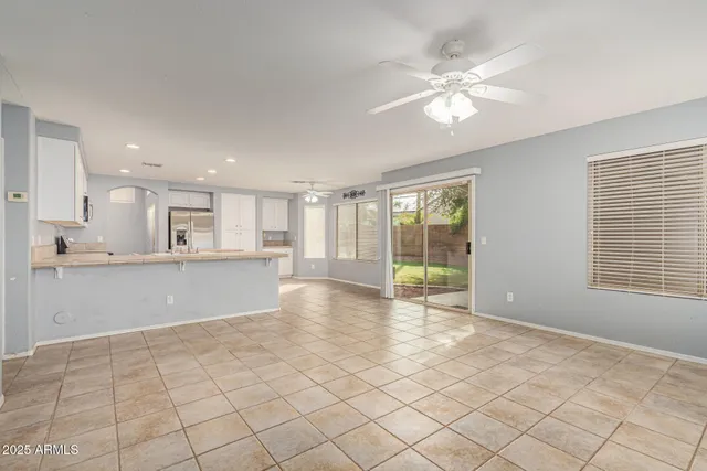 $574,999 | 390 South Elm Court, Gilbert, AZ 85296