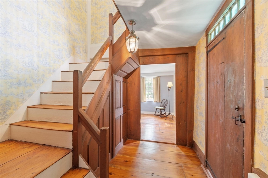 19 Maple Road Chelmsford, MA 01824 - Photo 22 of 37