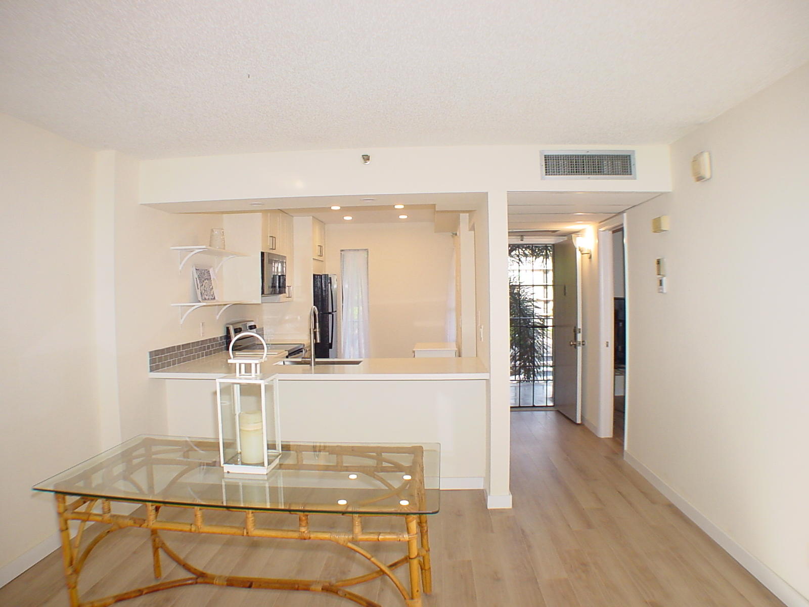 20 Royal Palm Way, Unit 303 Boca Raton, FL 33432 - Photo 8 of 44 DSC00159