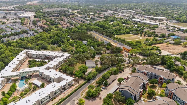 $1,635,000 | 500 North Bluff Drive, Austin, TX 78745