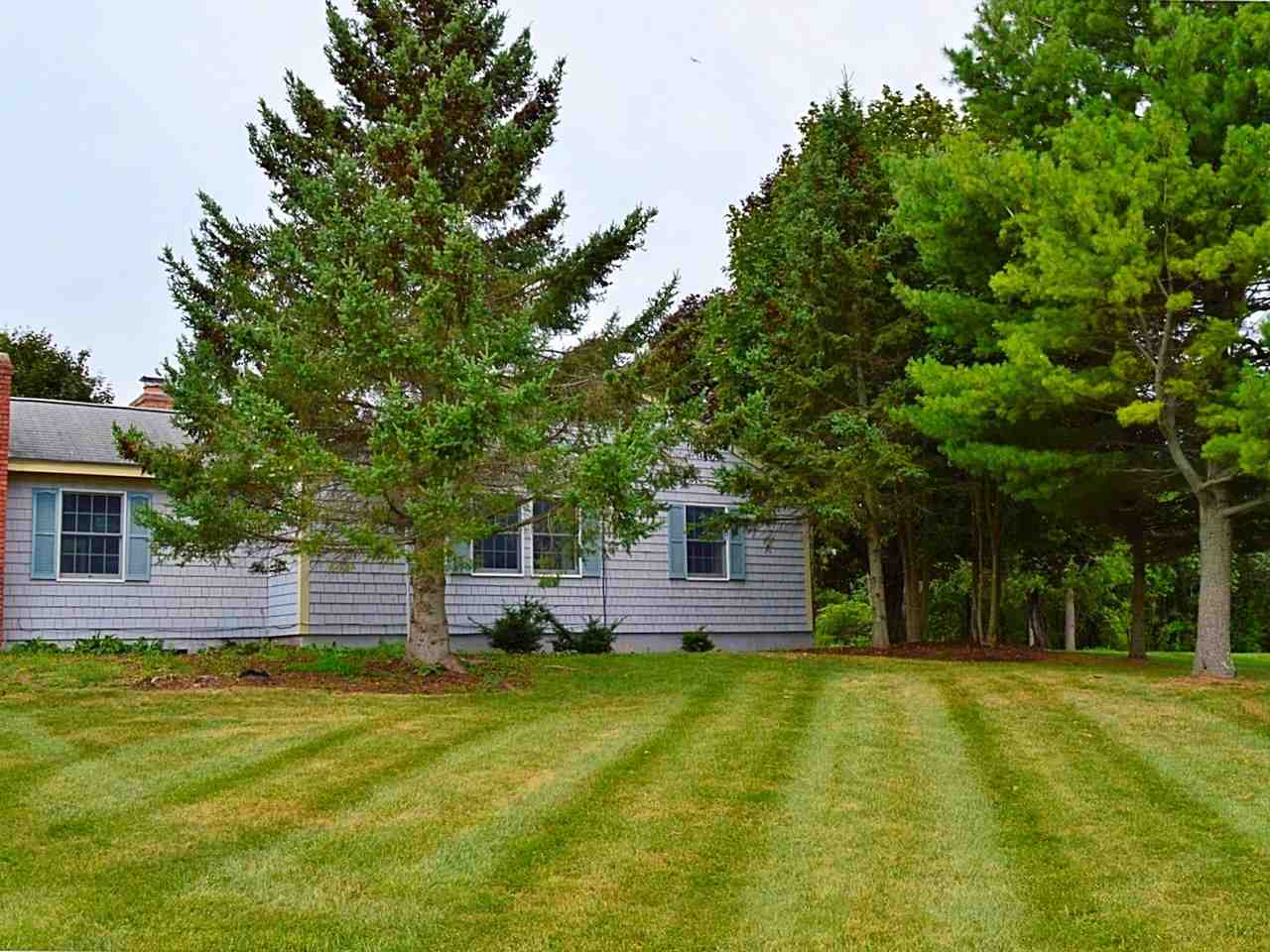 2127 Ferry Road Charlotte, VT 05445 - Photo 11 of 18 Gallery Image 11