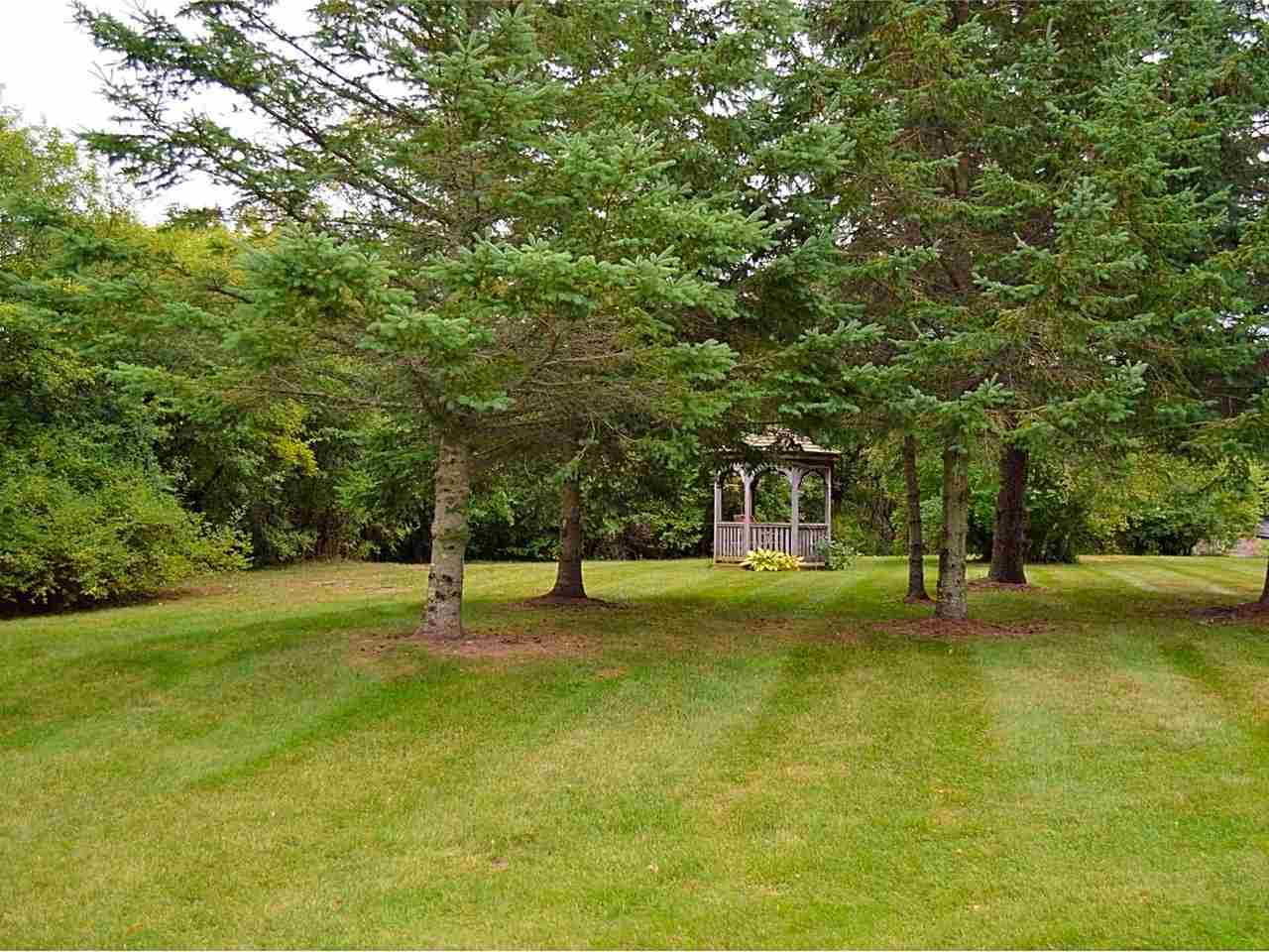2127 Ferry Road Charlotte, VT 05445 - Photo 9 of 18 Gallery Image 9