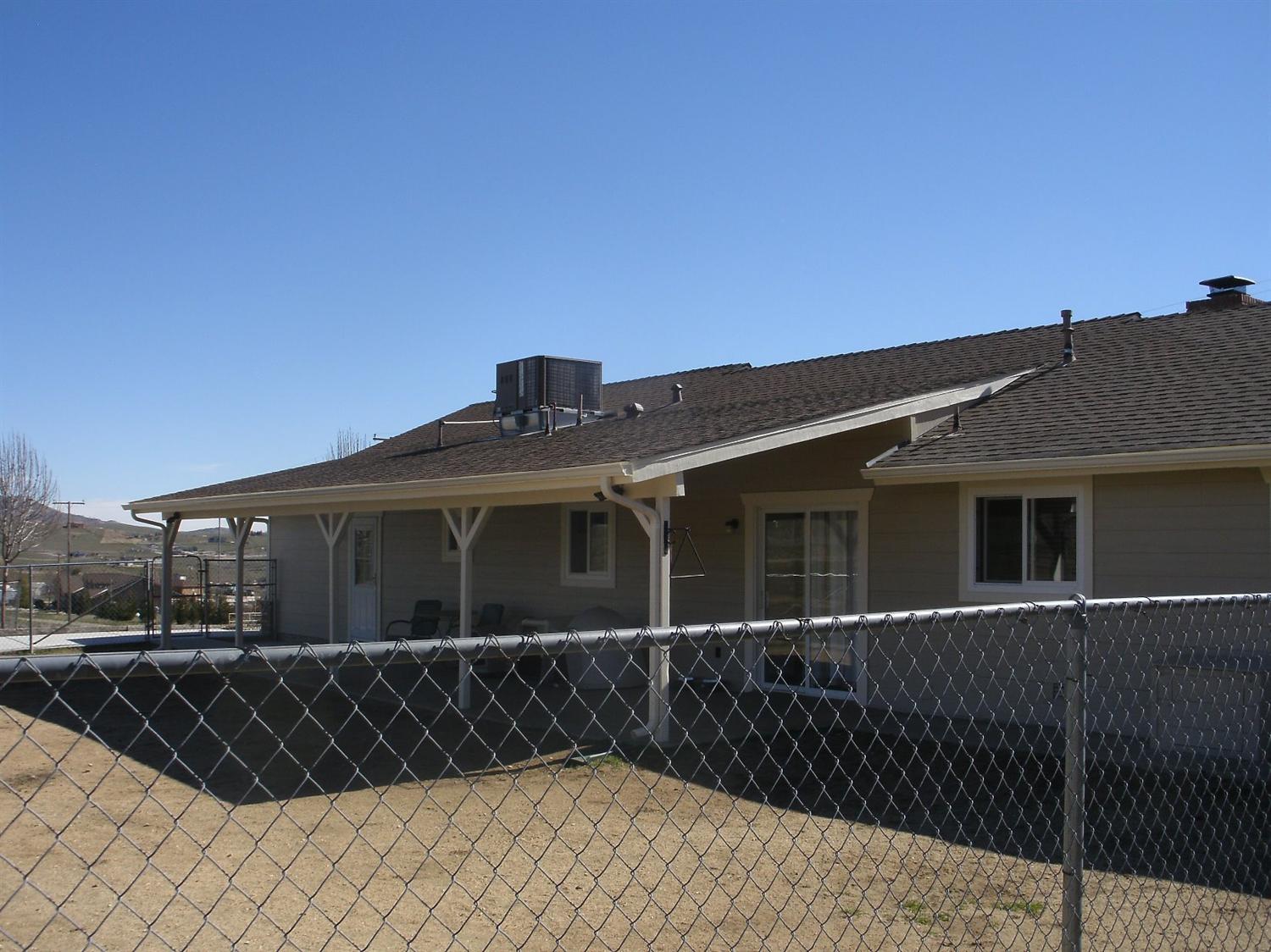 23937 Clover Spring Road Tehachapi, CA 93561 - Photo 30 of 36 Gallery Image 30