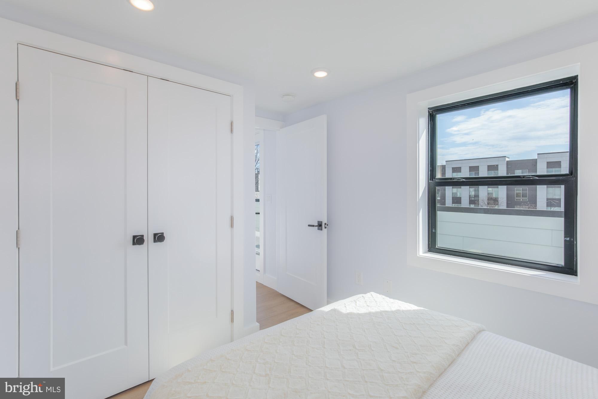 1012 17th Place Northeast, Unit SEVEN Washington, DC 20002 - Photo 15 of 19