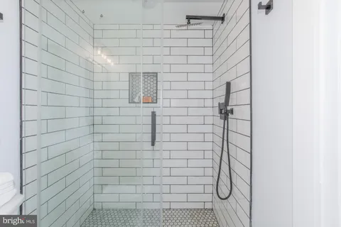 $469,900 | 1012 17th Place Northeast, Unit SEVEN, Washington, DC 20002
