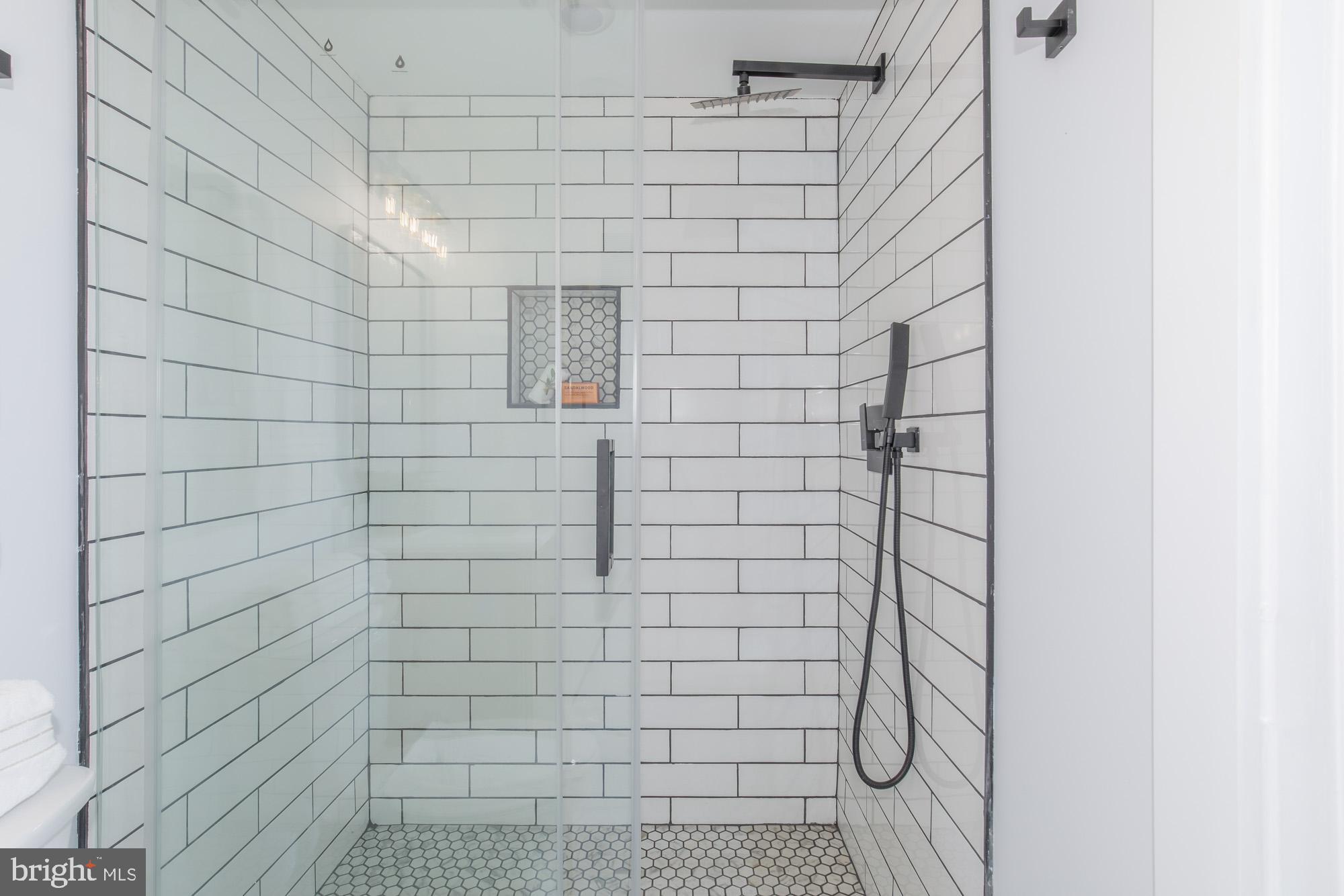 1012 17th Place Northeast, Unit SEVEN Washington, DC 20002 - Photo 17 of 19