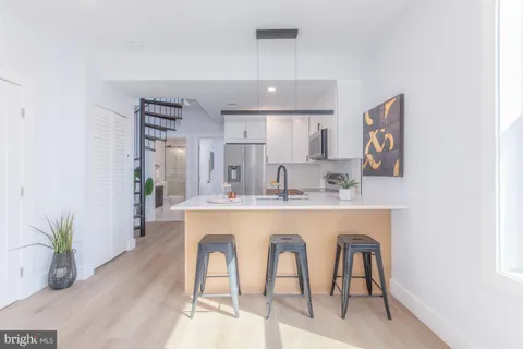 $469,900 | 1012 17th Place Northeast, Unit SEVEN, Washington, DC 20002