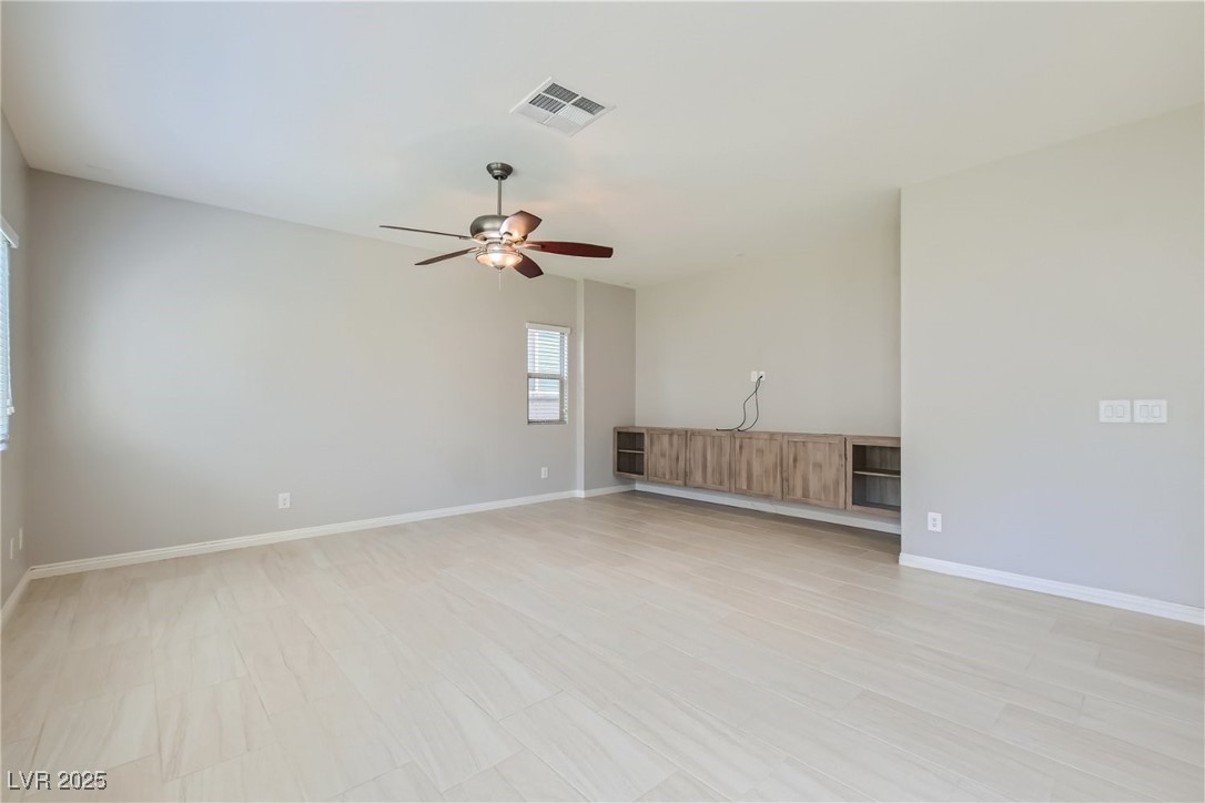 9137 Sea Mink Avenue Las Vegas, NV 89149 - Photo 4 of 27