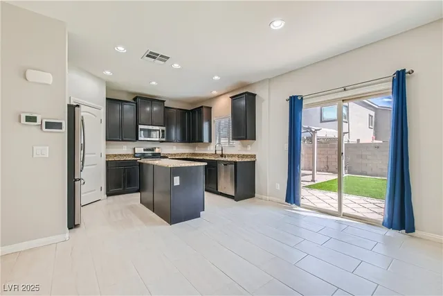 $2,350 | 9137 Sea Mink Avenue, Las Vegas, NV 89149