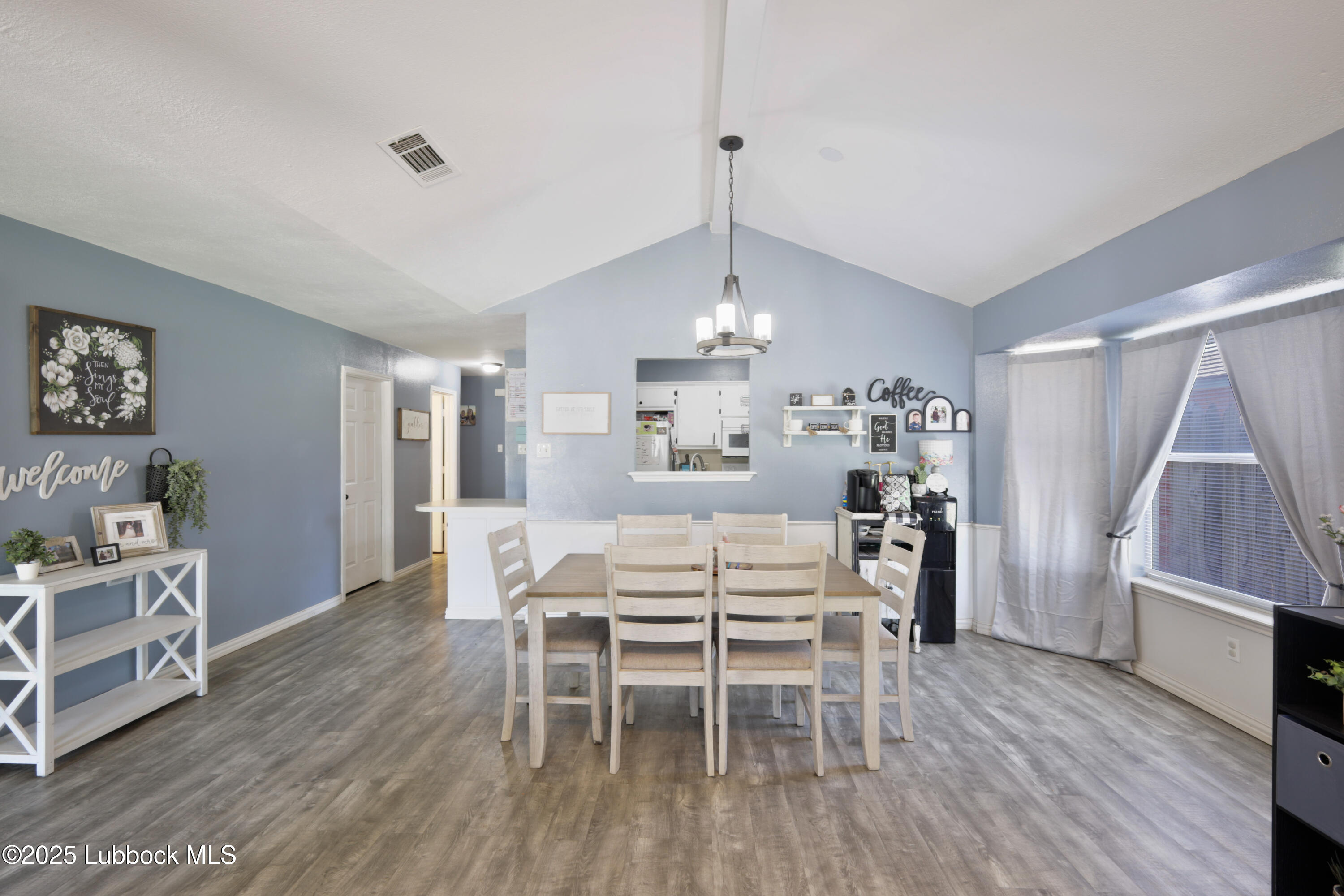 3903 Stevens Street Plainview, TX 79072 - Photo 4 of 14 A-3